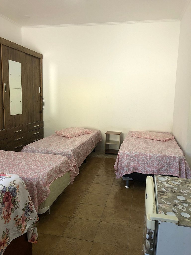 Aluguel Casa - Suítes Privativas
