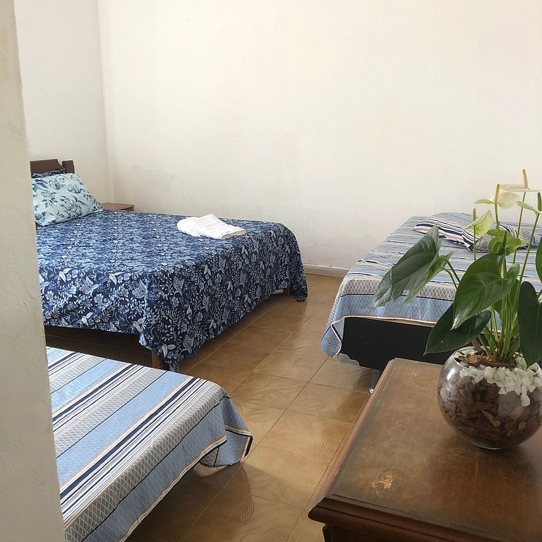 Aluguel Casa - Suítes Privativas